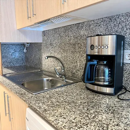 Oasis Lloret يوريت دي مار