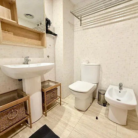 Oasis Lloret * يوريت دي مار