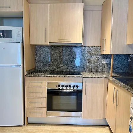 شقة Oasis Lloret يوريت دي مار